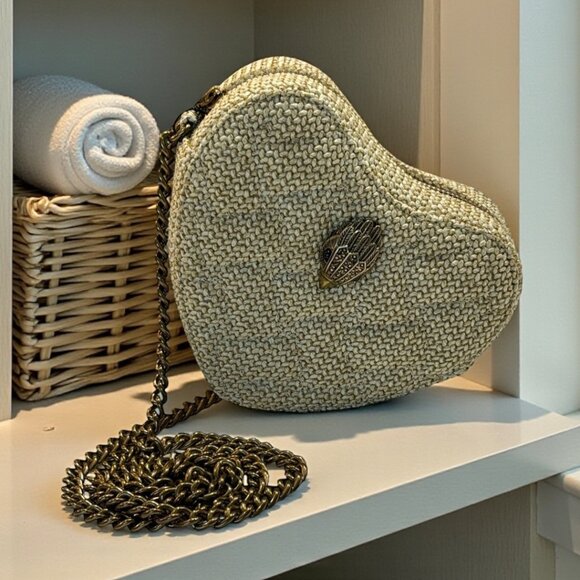 Kurt Geiger Kensington Heart Crossbody Bag Beige Straw Gold Chain NWT - Picture 3 of 15